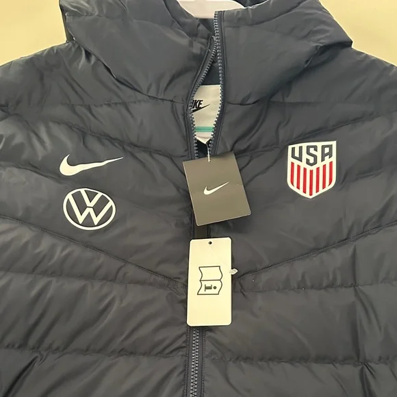 Nike Women’s Dark Blue Puffer Coat - Picture 2 of 3